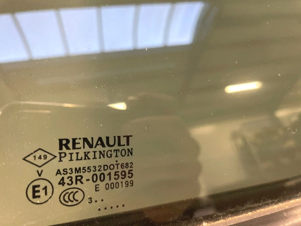 Renault Captur drzwi prawe tylne prawy tył