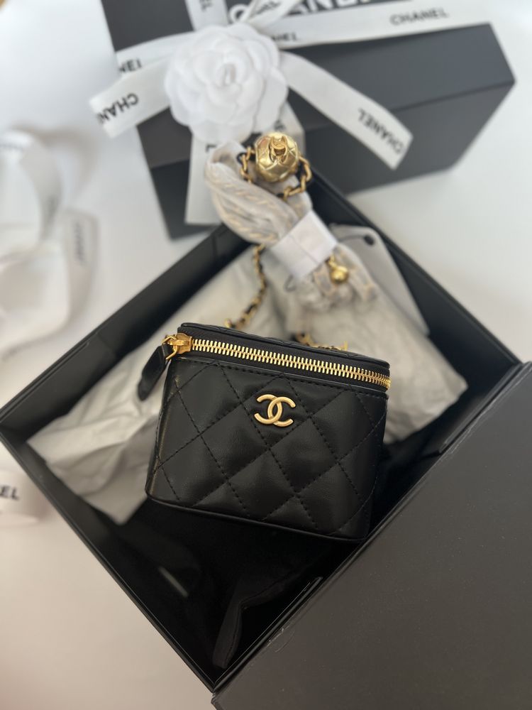 Chanel міні сумка клатч