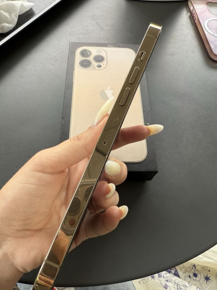 продам Iphone 13 Pro Max