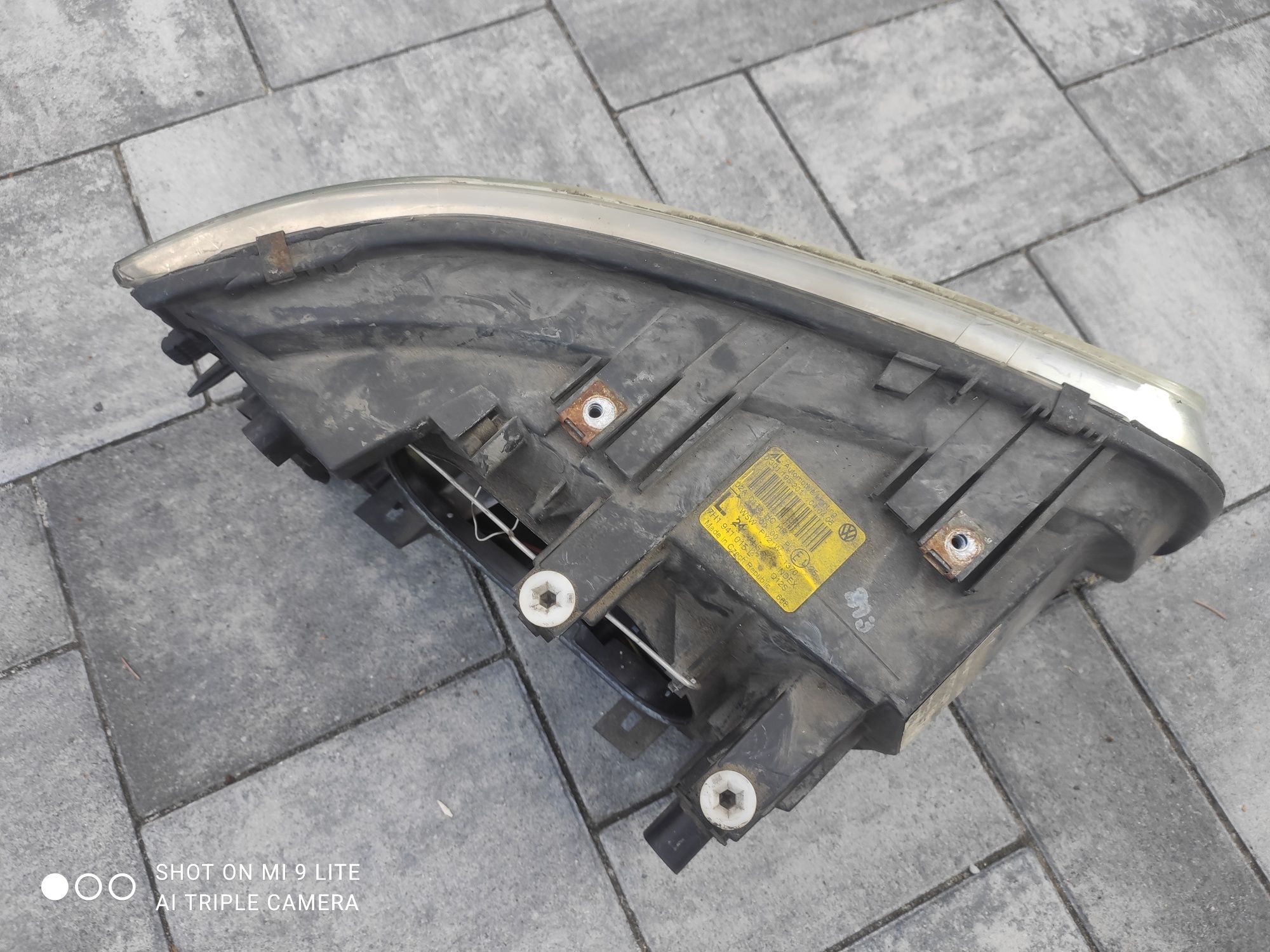 Lampa reflektor przedni przód Volkswagen Transporter T5 Oryginał Europ