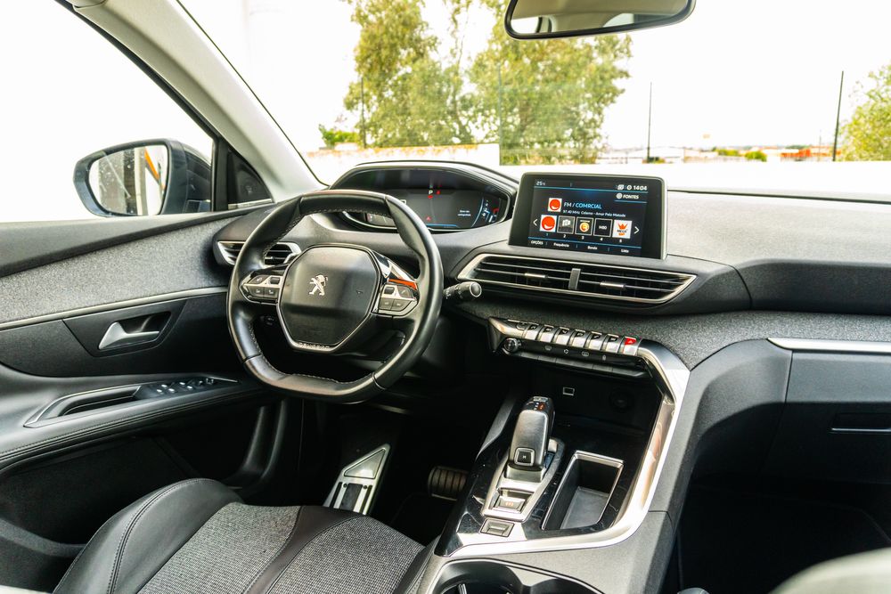 Peugeot 3008 1.5 BlueHDI GT Line EAT 8 (financiamento disponível)