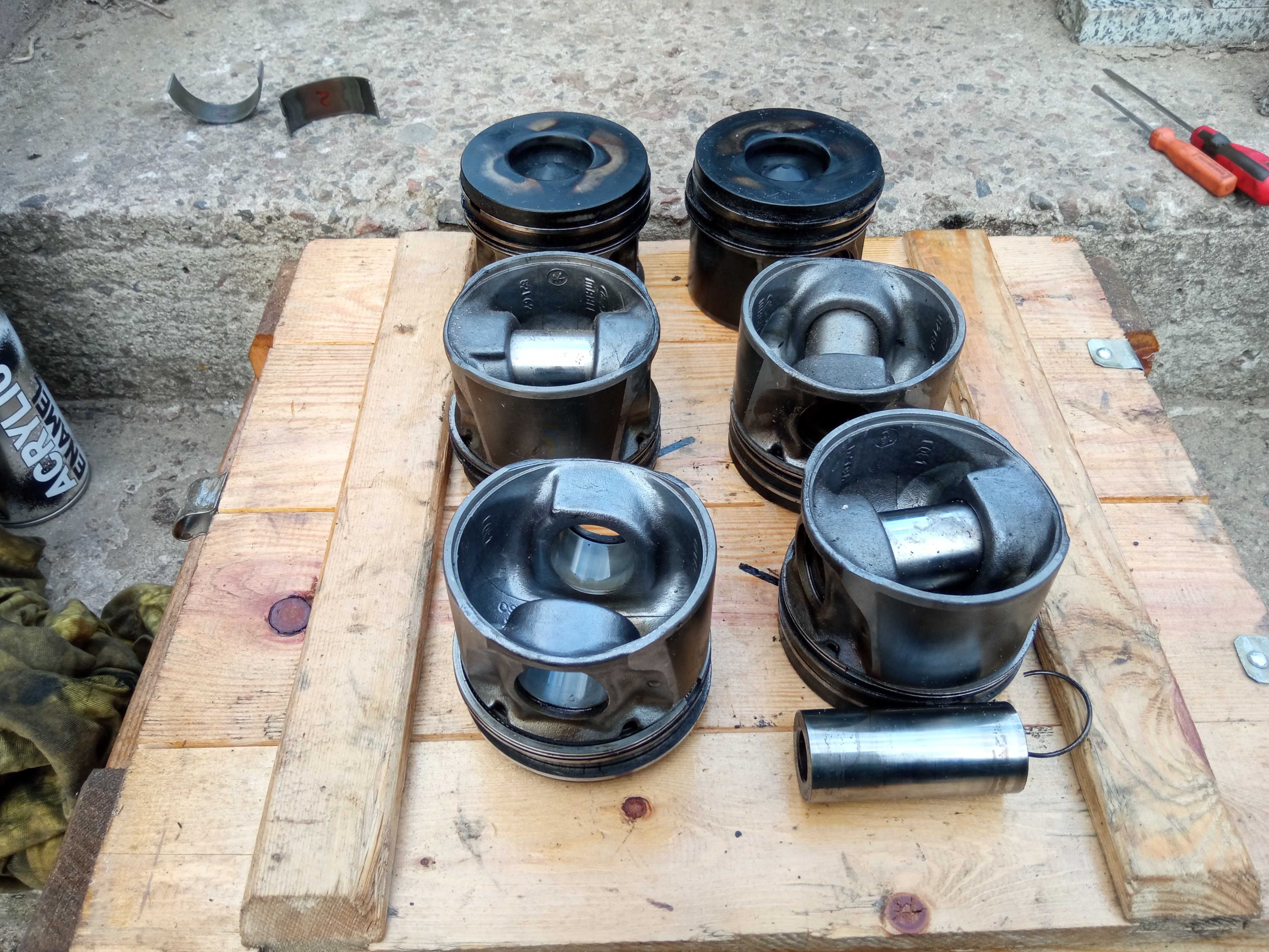 Поршень Mahle C9D2A XS4Q 82L62 Форд 1.8 TD TDDI Endura DI
