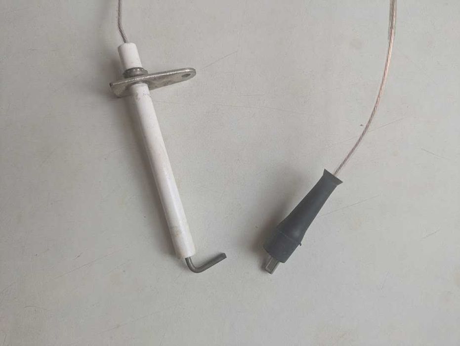 Электрод для газового котла, б/у, в рабочем состоянии