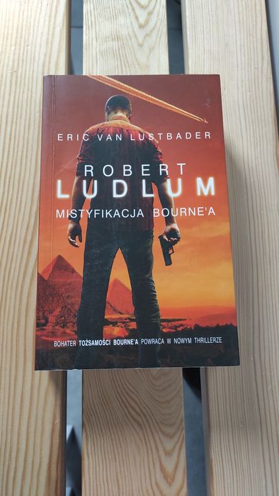Robert Ludlum " Mistyfikacja Bourne'a "