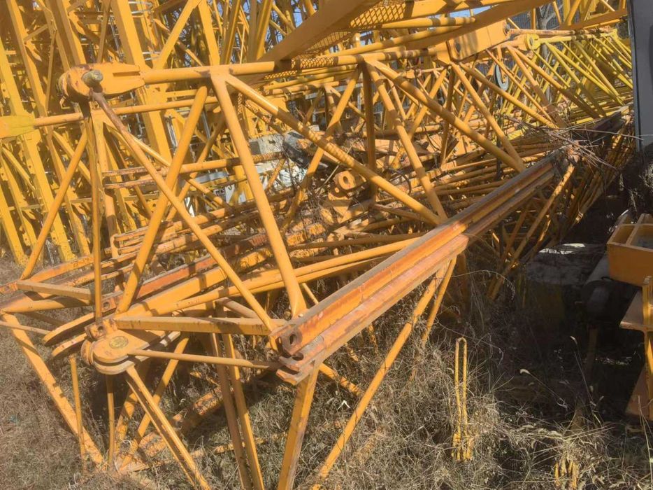 Башенный кран 10т, свободностоящий  б/у  Potain MC 200