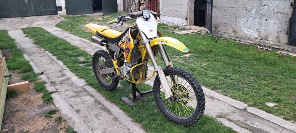 Suzuki rm 250 swap cbs300