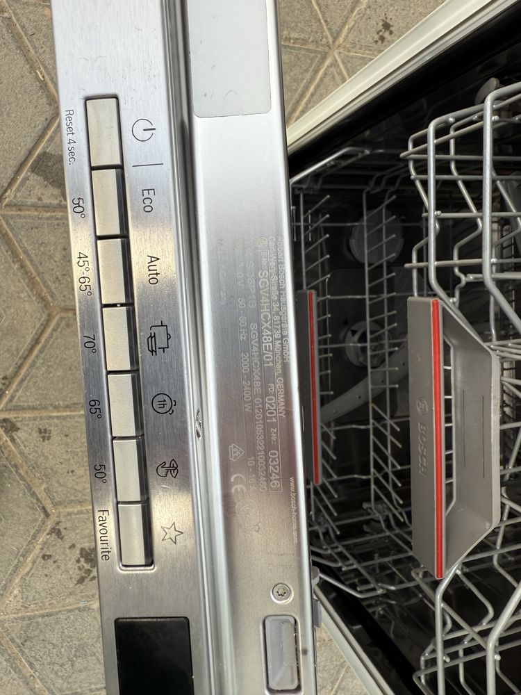 Посудомийна машина Bosch SGV4HCX48E