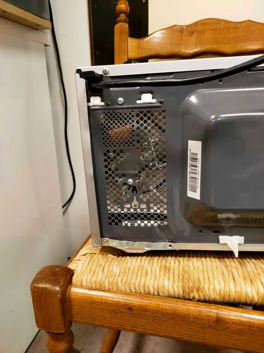 Мікроволнова  гріль sharp R-642