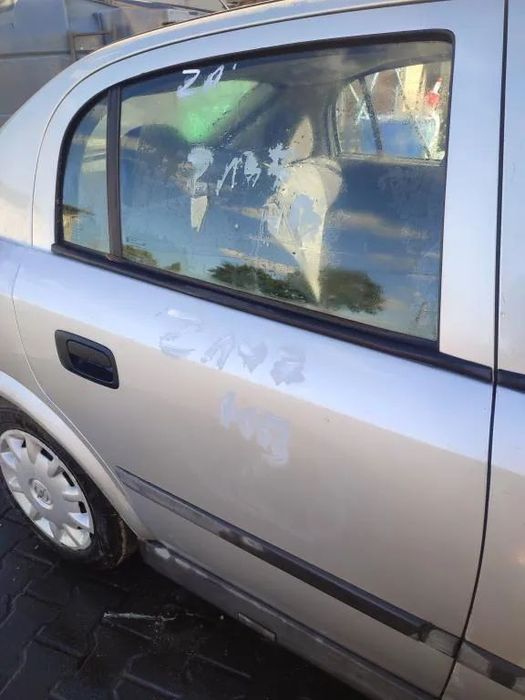 Drzwi prawe tylne tył Opel Astra G II Z147 HB