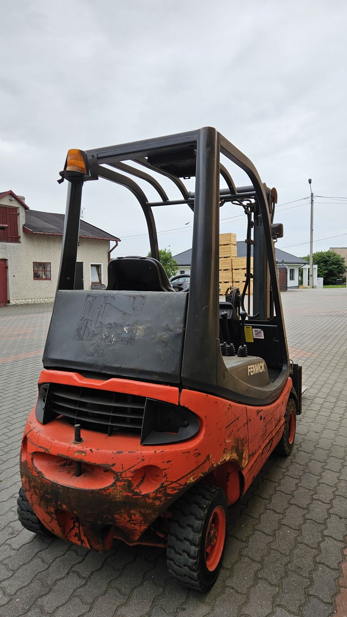 Wózek Widłowy Linde H18T Tylko 7300MTG triplex diesel terenowy