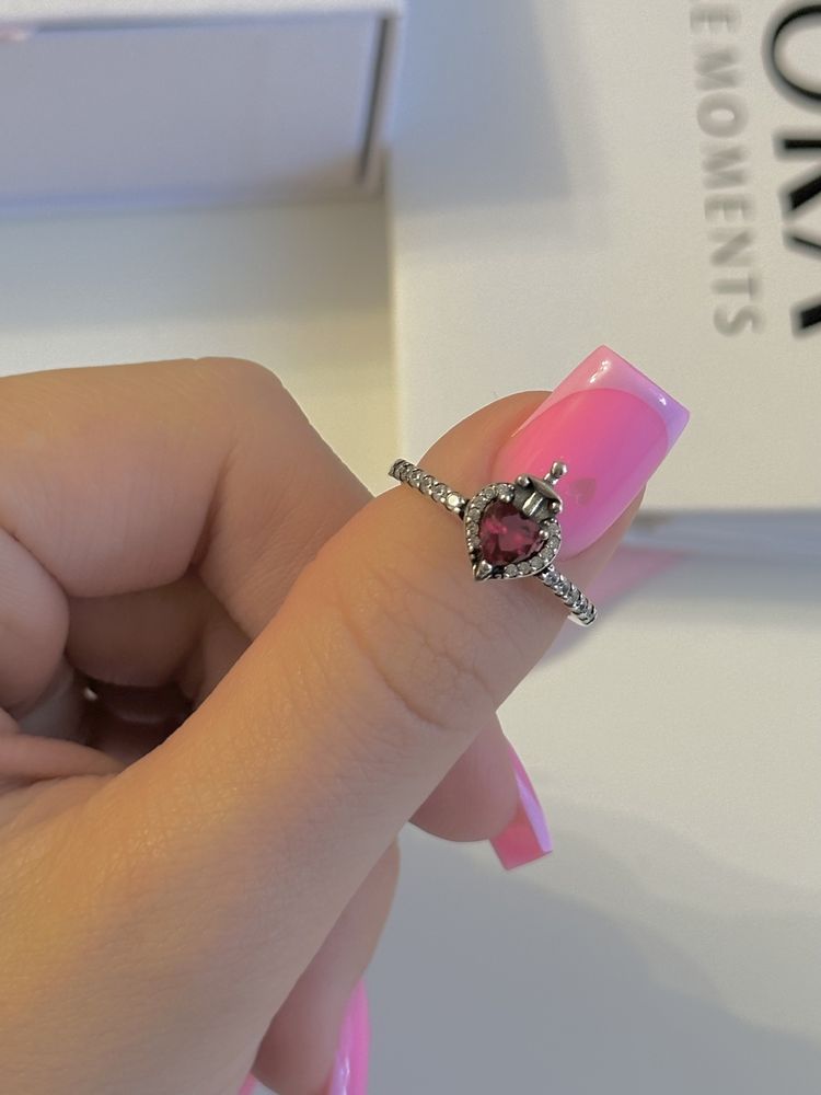Серебряное кольцо Pandora s925 ale "Червоне серце" "Злая королева"