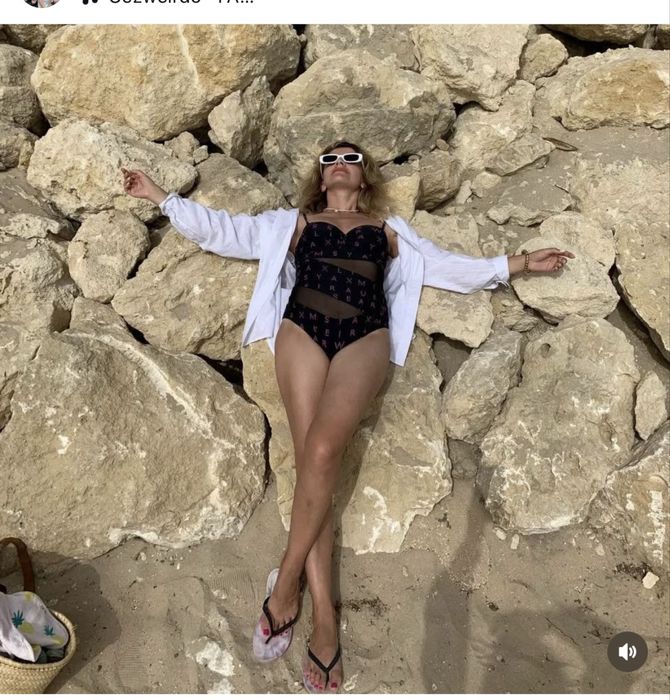 Купальник суцільний