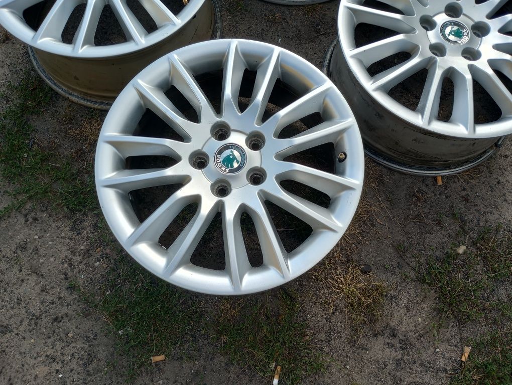 17" 5x112 SKODA Oryginalne Alufelgi Octavia Superb Yeti Felgi Audi