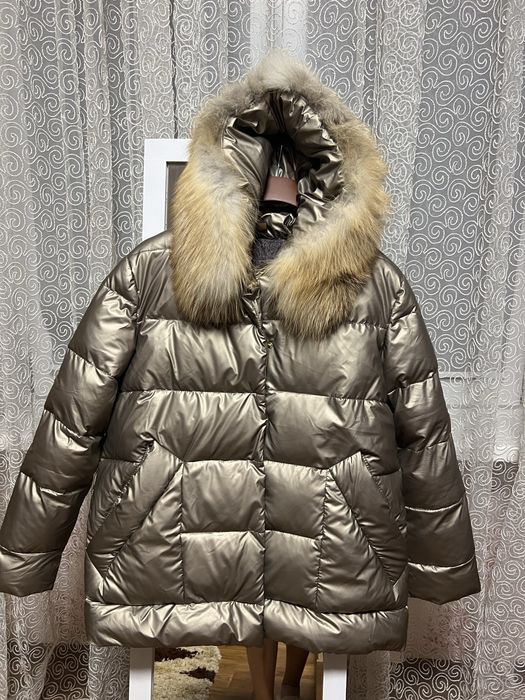 Зимова куртка жіноча з хутром