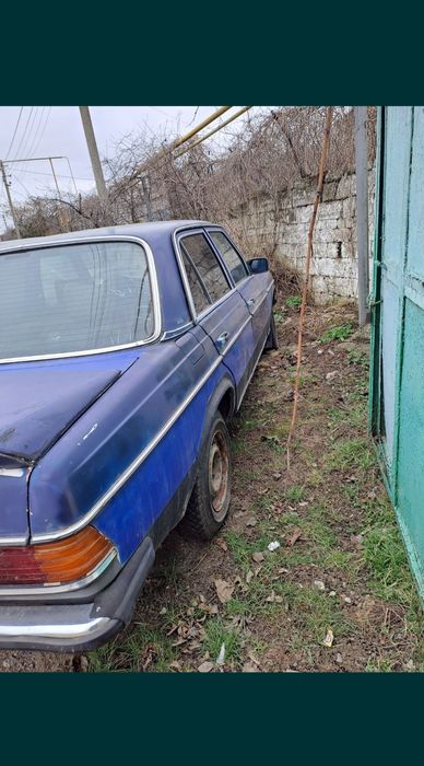 Mercedes W123 OM 604 2.2d