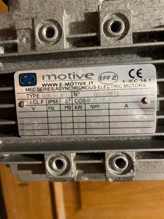 Caixa (monta pratos) com motor elétrico e caixa elétrica completa