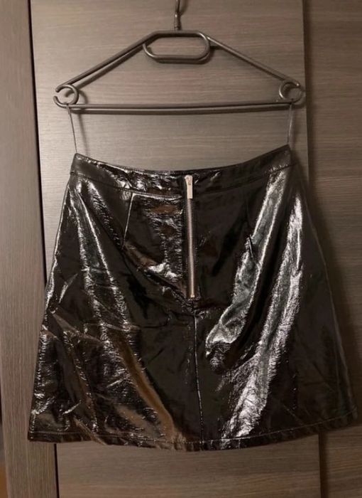 Spódniczka ekoskóra lakierowana 38