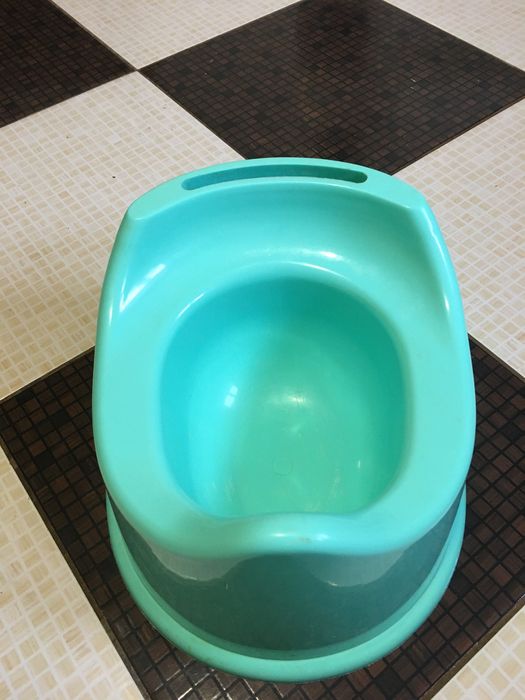 Дитячий горшик для малюка подарю!