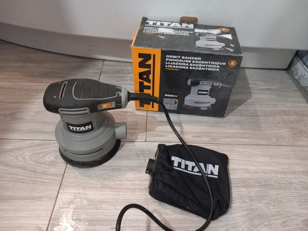 Szlifierka oscylacyjna TITAN 300W