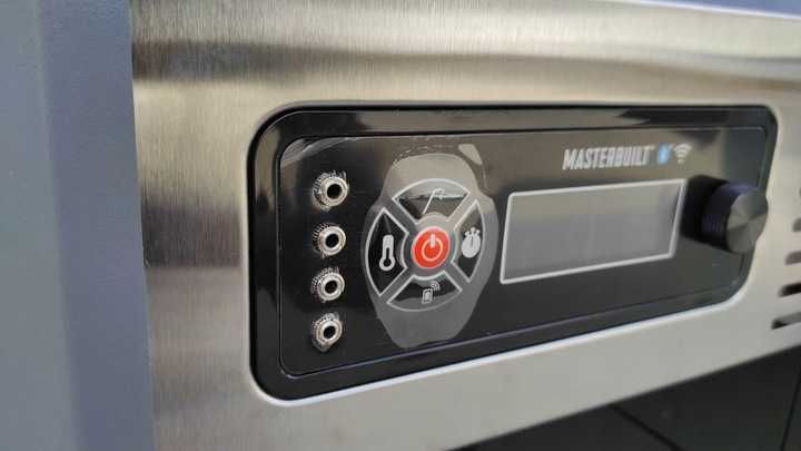 Automatyczny GRILL WĘGLOWY MASTERBUILT sterowany