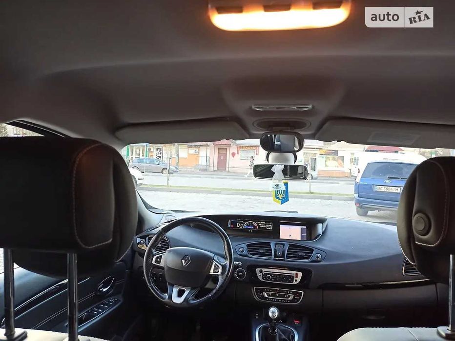 Продам Renault Scenic 2012 (BOSE комплектація)