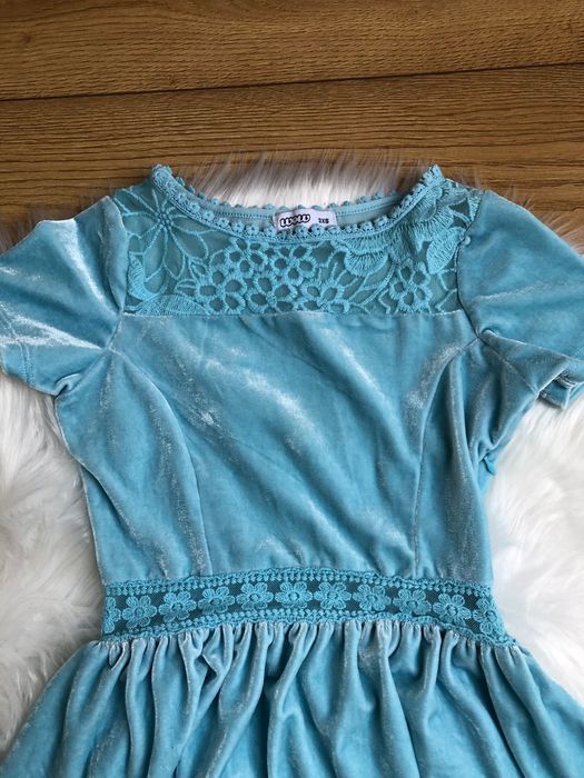 Niebieska welurowa bluza sukienka 1,34cm