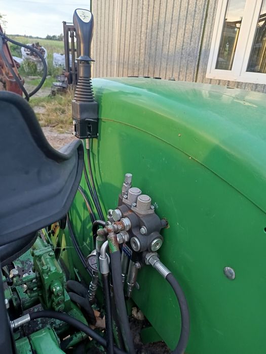 John Deere 1130 ciągnik traktor tur widły