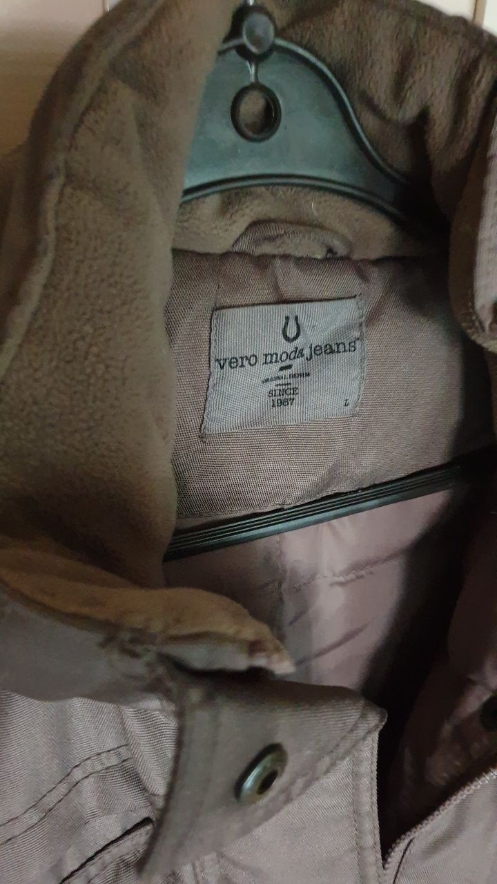 Puchowa oliwkowa kurtka L Vero Moda Jeans