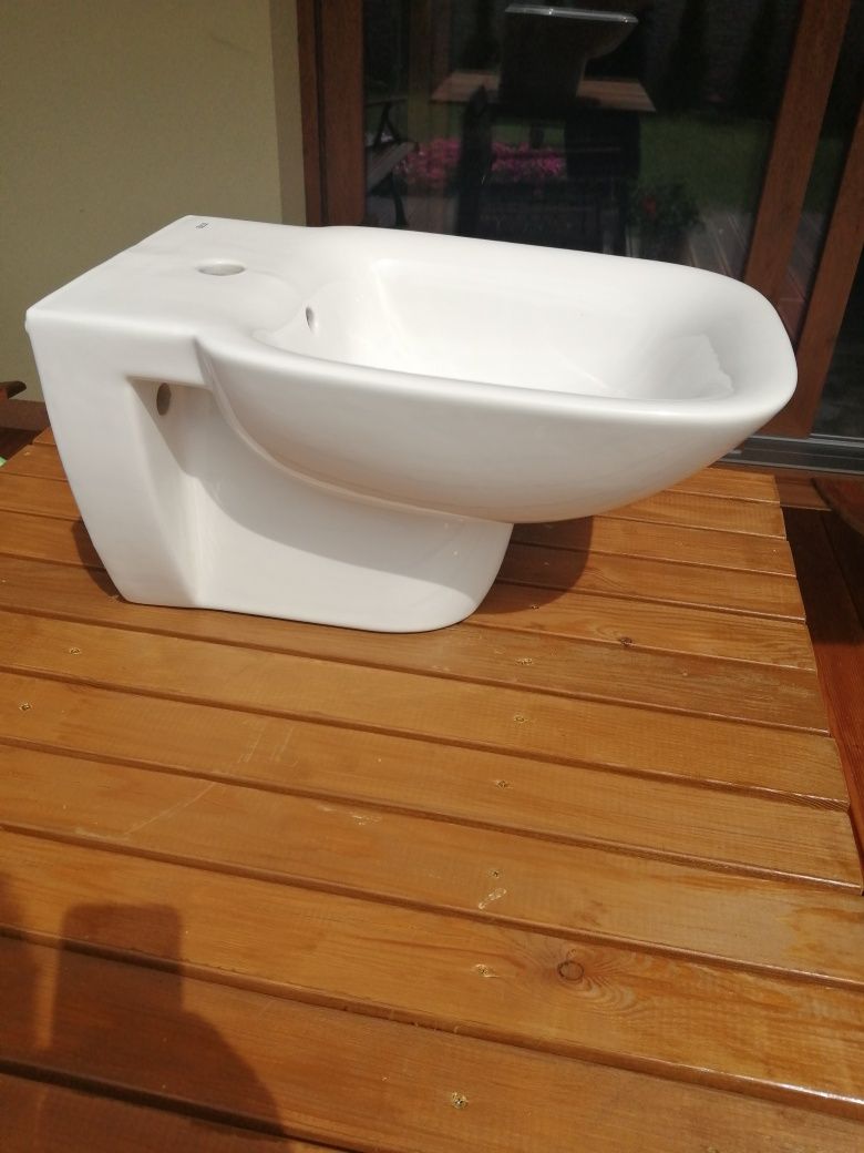 Bidet Roca podwieszany