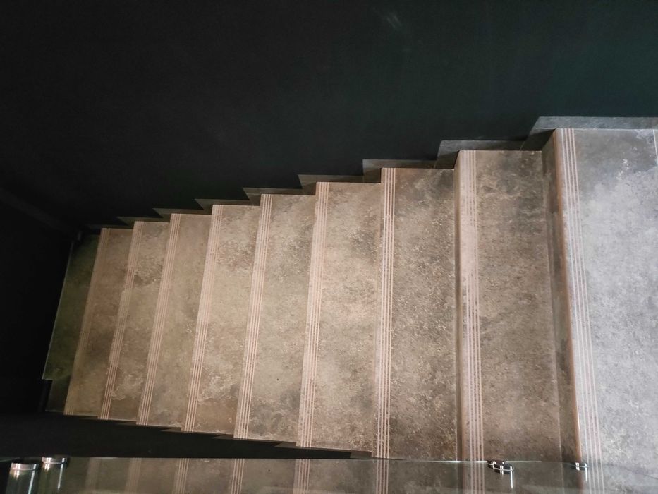 Stopnica stopień schody gres ceramika 120x30x2 cm stopnice gresowe