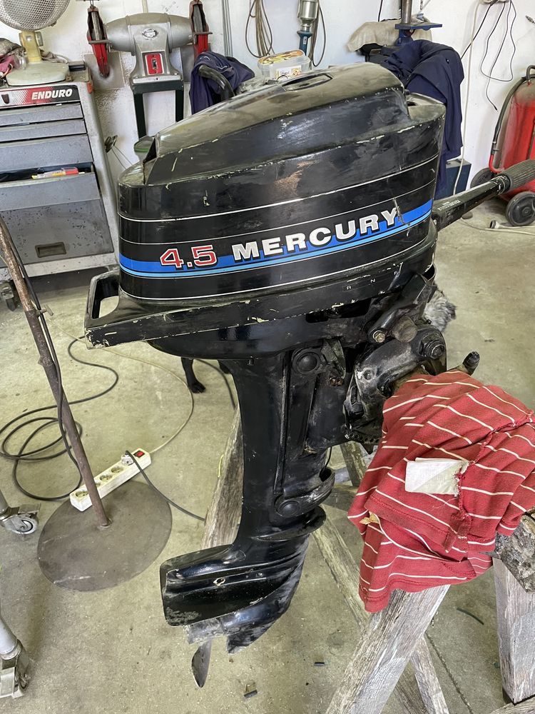 Motor barco Mercury