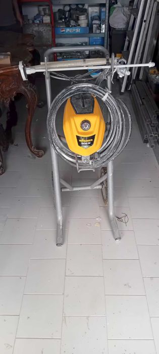 Vendo máquina para pintura mais lança para tectos