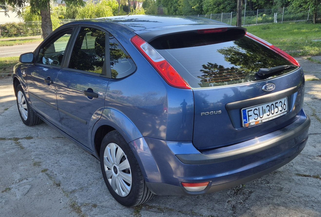 Ford Focus II HATCHBACK 1.6 DURATEC 100km, w pełni sprawny