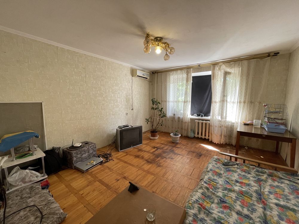 Продам 2-х комнатную квартиру Приднепровск
