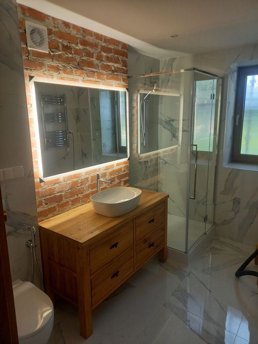 Kompleksowe Remonty Łazienek, usługi glazurnicze, wykończenia wnętrz.,