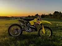 Cross suzuki rm125 2t