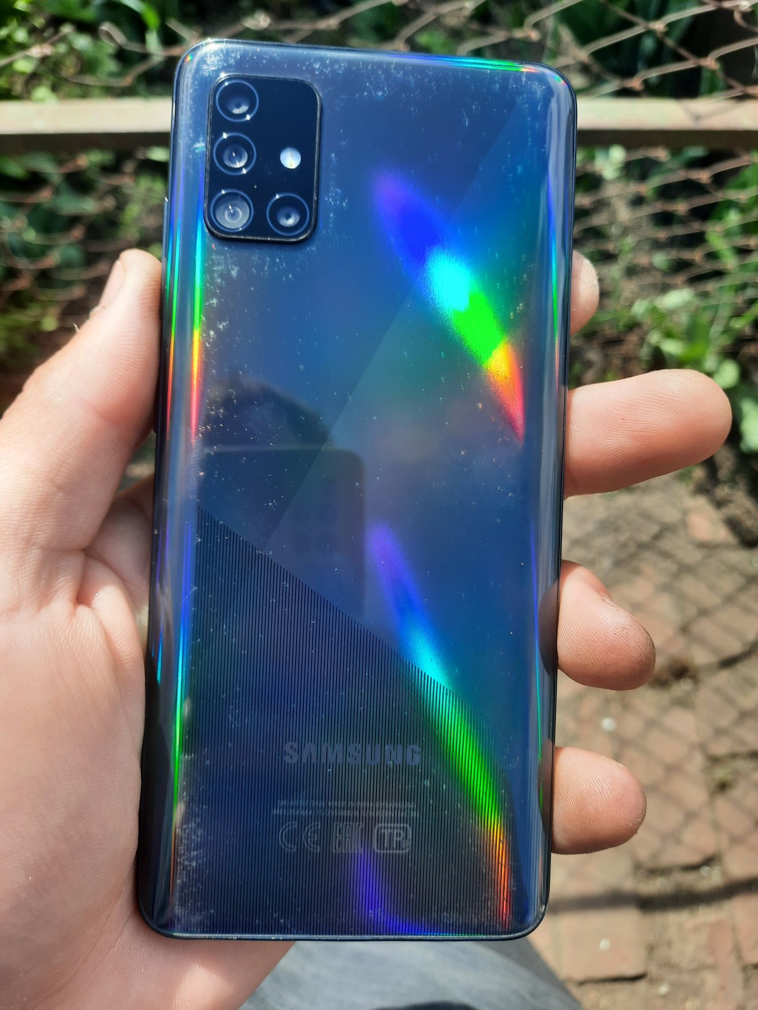 Продам телефон Samsung A51 6на128