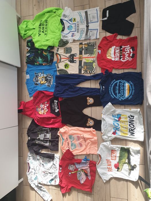Paczka ubranek dla chłopca 90 elementów. Rozmiar 92/98