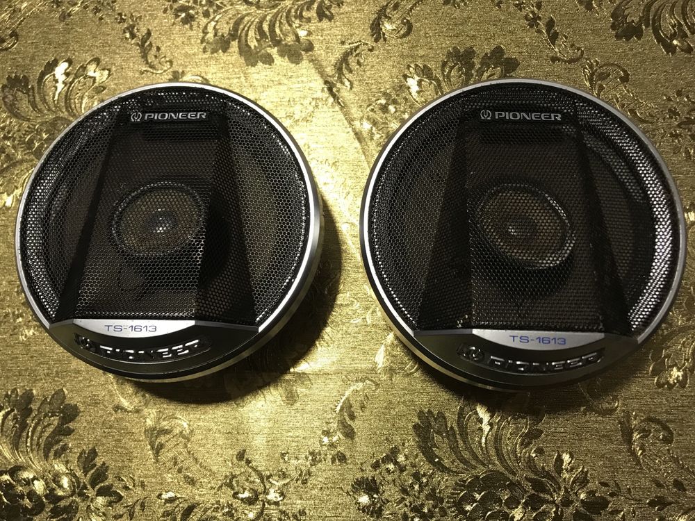 Rádio e colunas pioneer antigos para venda