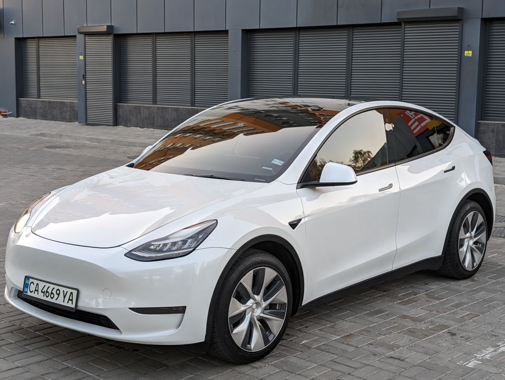 Tesla Model Y Dual Motor