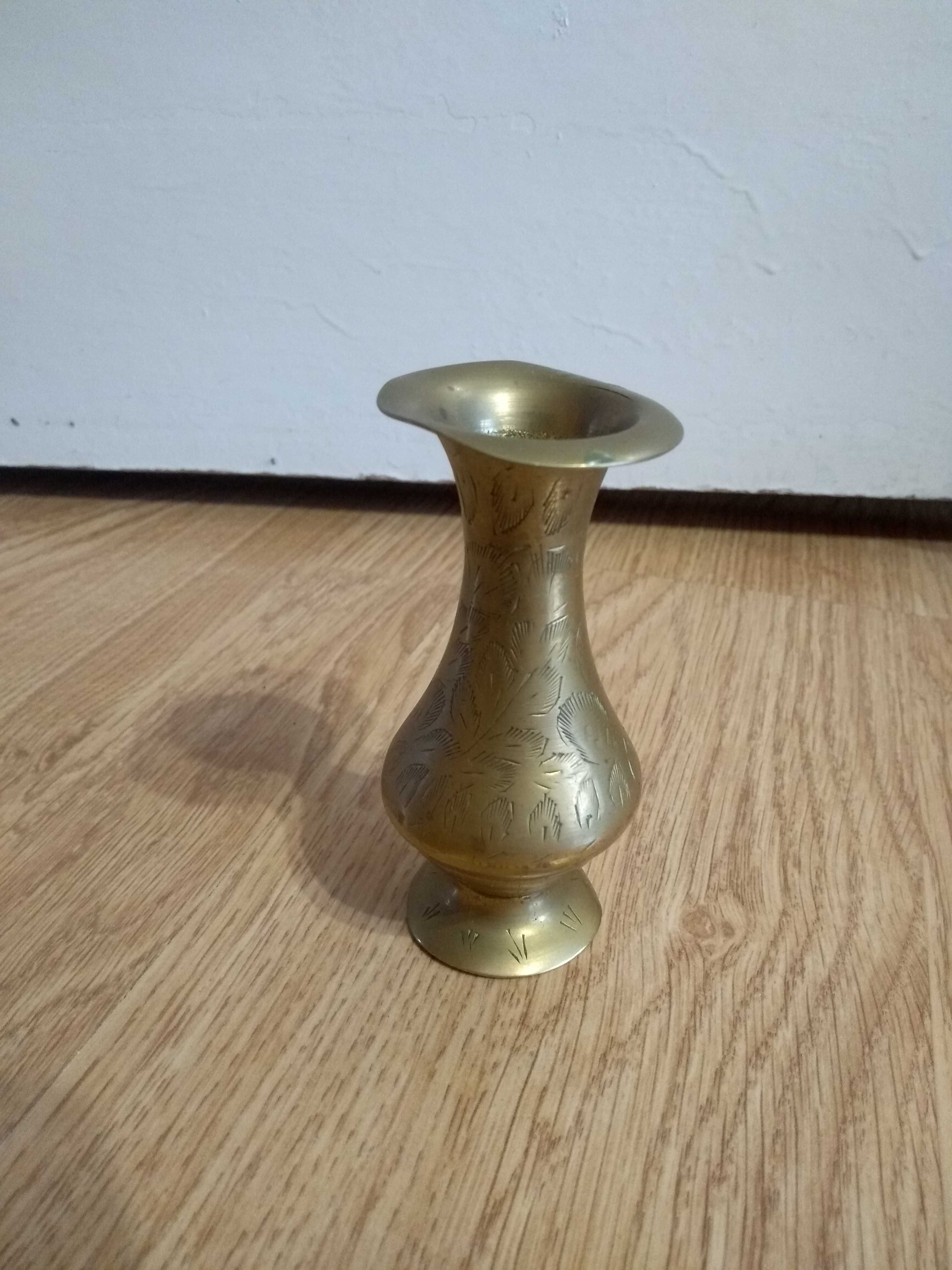 Wazonik z mosiądzu ok. 10 cm
