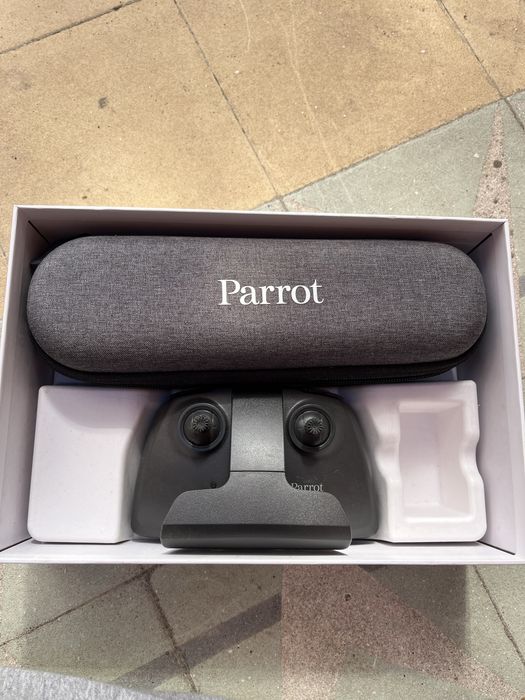 Anafi Parrot Estojo, Comando e protecao de Helices.