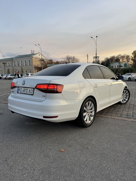 Продам Volkswagen Jetta 2016 року