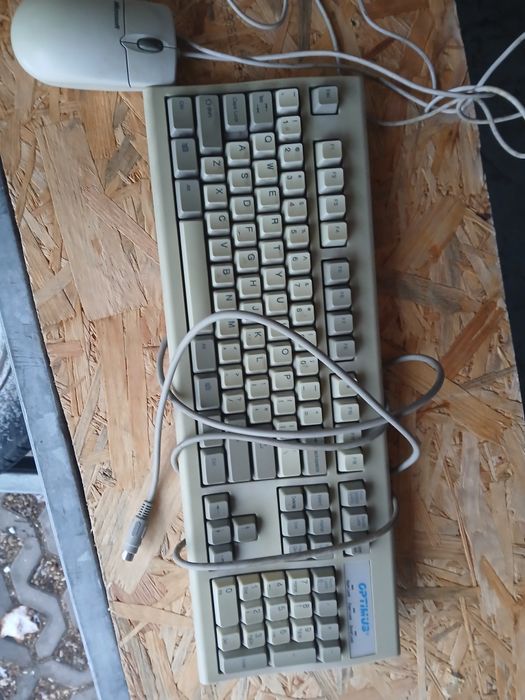 Komputer klawiatura Optimusa