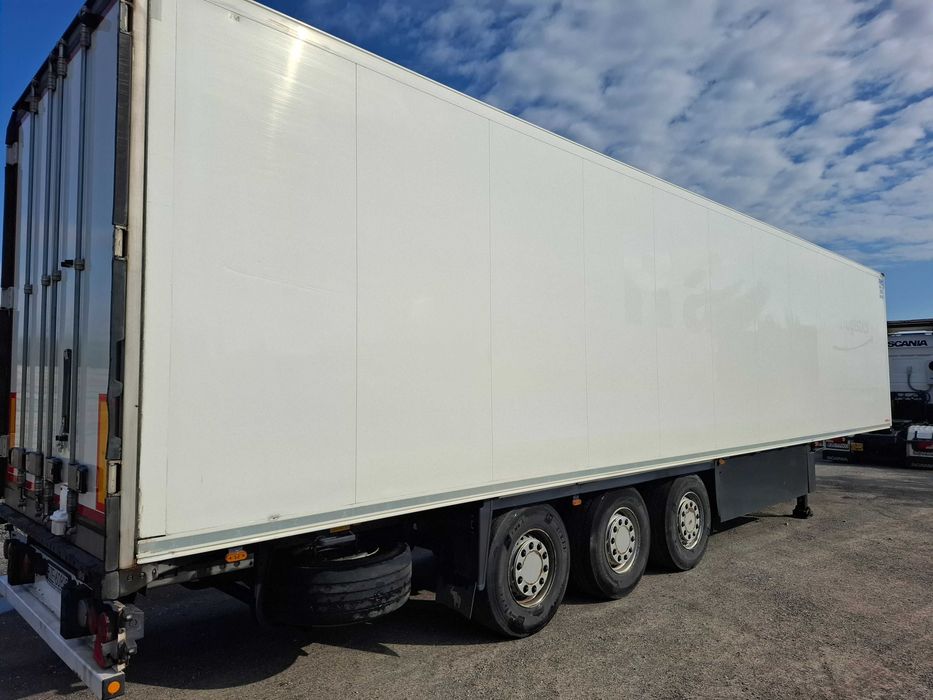 Naczepa chłodnia Schmitz