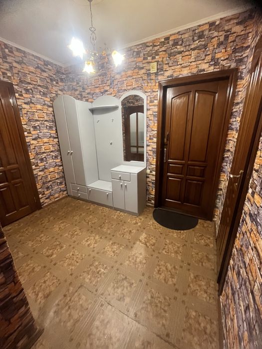 Посуточно Киевский Таирова.Королева/Архитекторская 1 этаж Собственник