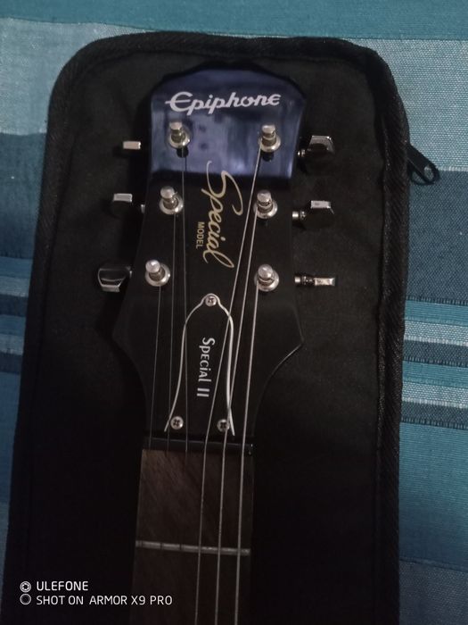 Guitarra esquerdo combo