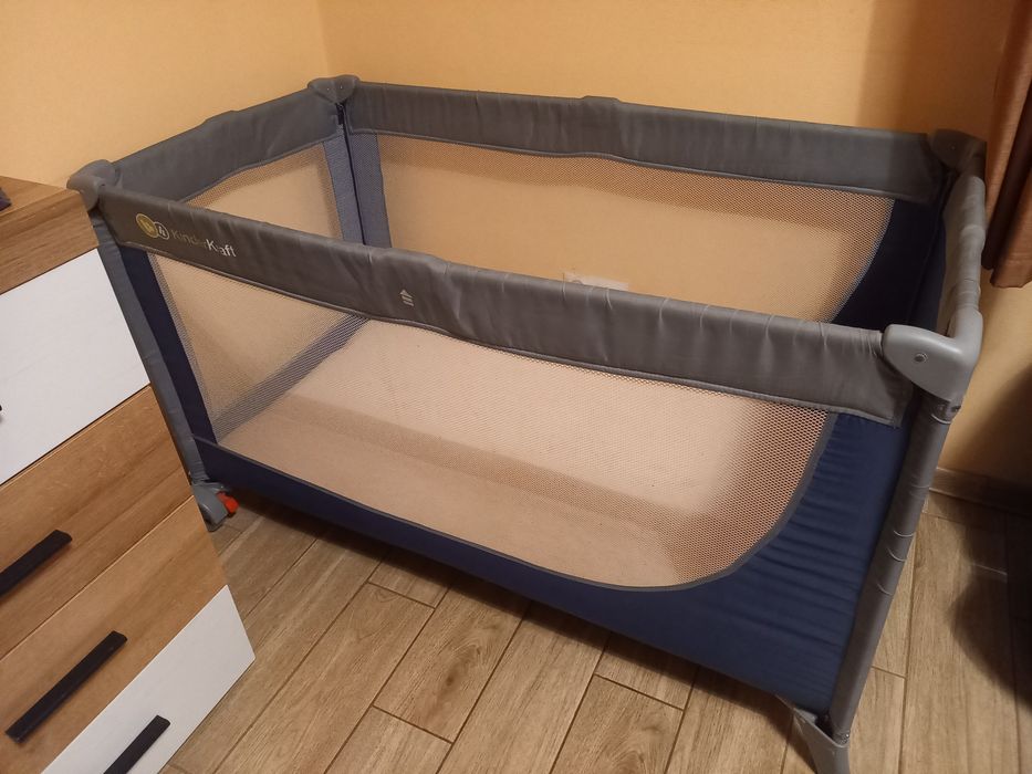 Sprzedam łóżeczko turystyczne KinderKraft 50zł