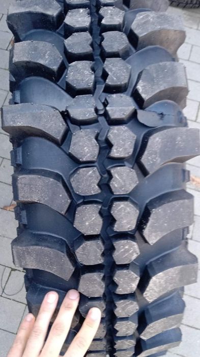 265/70/17/6 Продам шини , резину "simex"