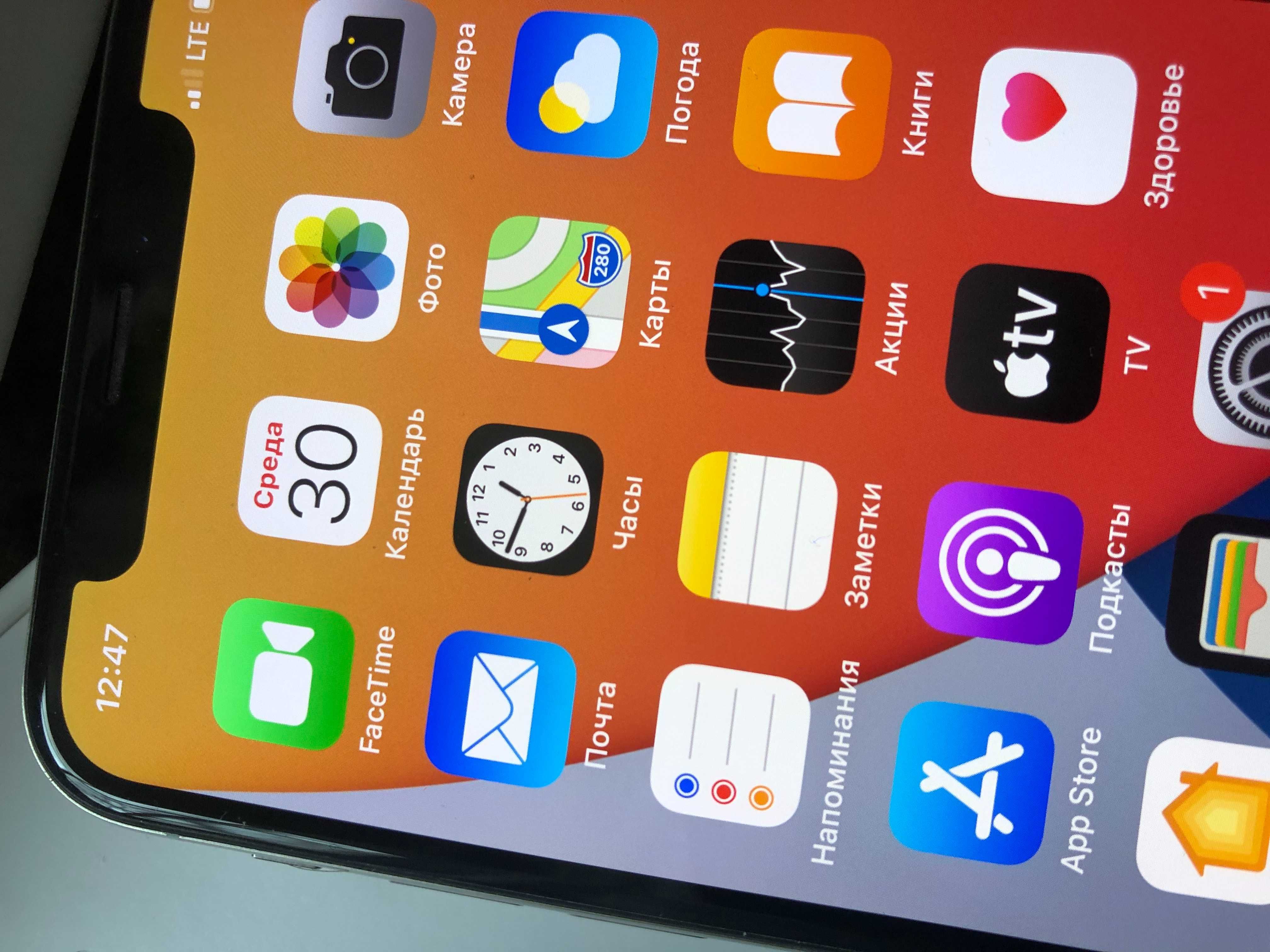 IPhone XS  как Новый